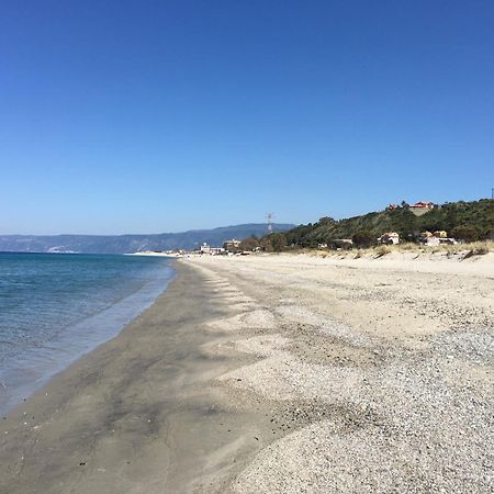 Casa Sulla Spiaggia- Mortelle Мессина Экстерьер фото